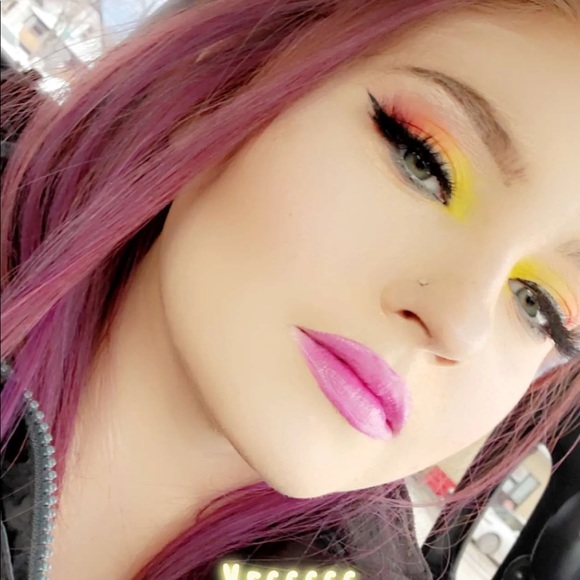 No Skin Irritation Lashes & Liner - Picture 6 of 10